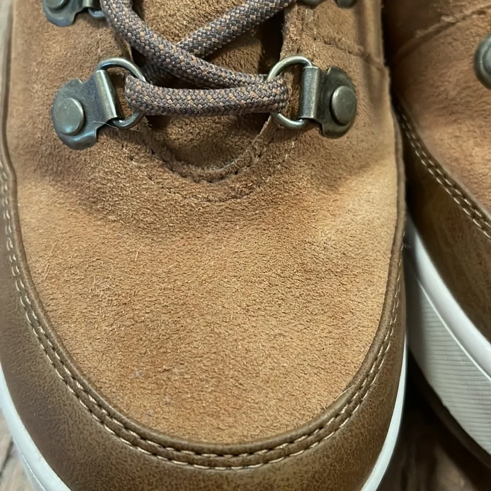 Koolaburra Tynlee Lace-Up Winter Boots for Outside Walking Boots Trendy - Picture 8 of 11